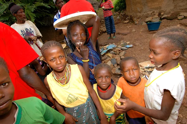 Senegal - 17 Eylül: Bedic etnik köken, Bedic çocuklardan — Stok fotoğraf