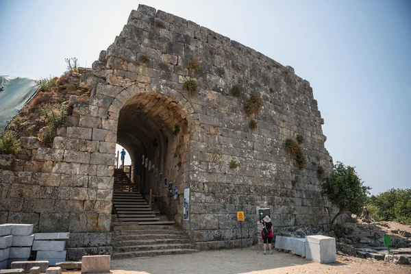 Blick auf die Ruinen des Amphitheaters in Kaunos antike Stadt (Türkei) — Stockfoto
