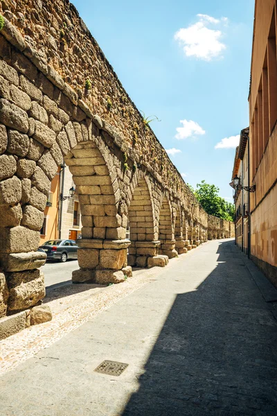 Slavný antický akvadukt v Segovii, Španělsko — Stock fotografie