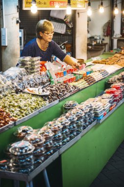 Bangkok, Tayland - 02 Ocak 2014: Tay pazar satıcı, Jan