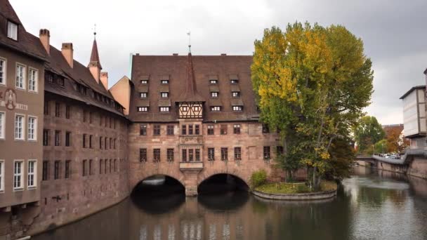 Heilig Geist Spital Осіннього Сезону Nuremberg Germany — стокове відео