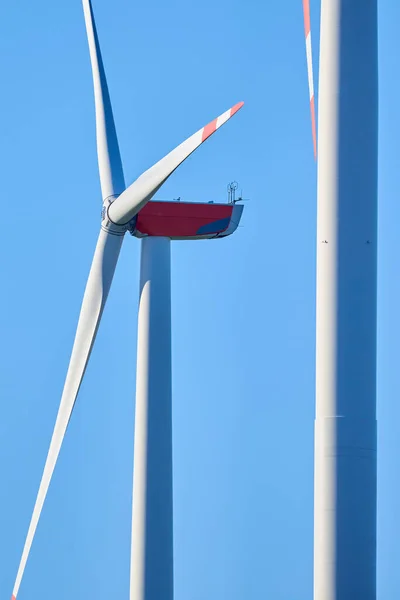 Gros Plan Sur Les Éoliennes — Photo