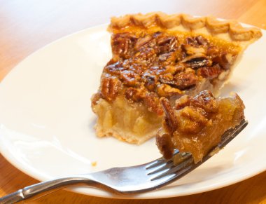 Cevizli turta ilk ısırık