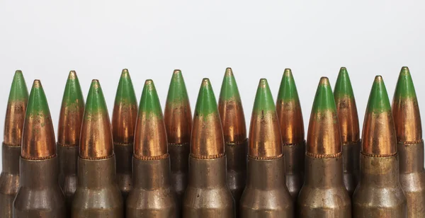Зелений напайками гвинтівка маркери на білому — стокове фото