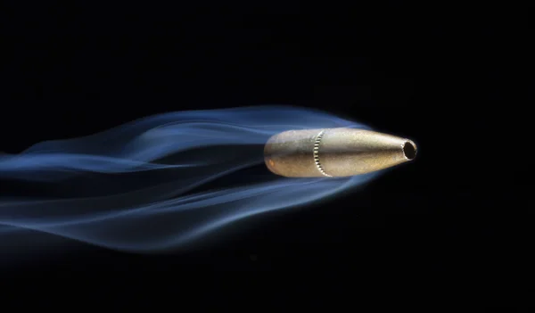 Miedziana kula i dymu — Zdjęcie stockowe