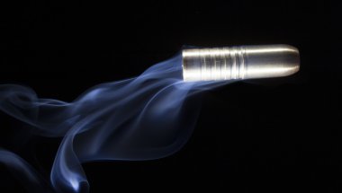 Duman arka plan bakır kurşun