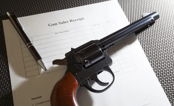 Receipt for a handgun sale — Stock Photo, Image