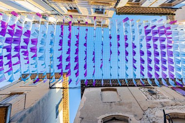 22 Eylül 2025 tarihinde Fransa 'nın Drome departmanındaki Montelimar şehrinin tarihi merkezinin mimarisi