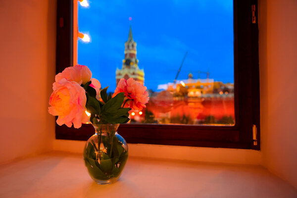 Красная площадь на Рождество из окна
