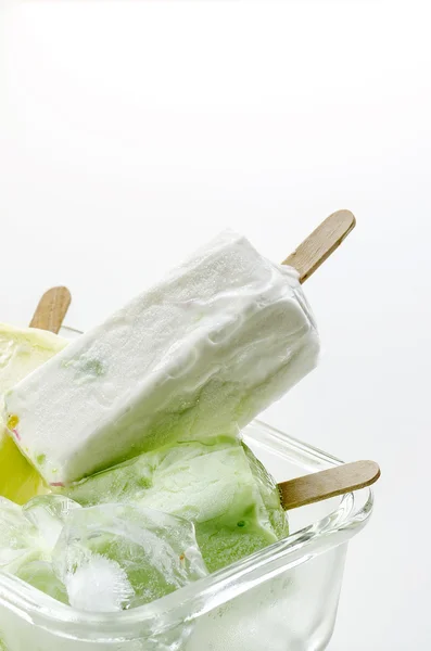 Домашнее мороженое — стоковое фото