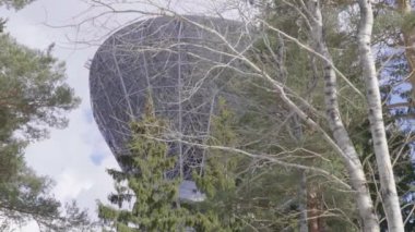radio telescope changes the trajectory of the study of the sky. russia kalyazin
