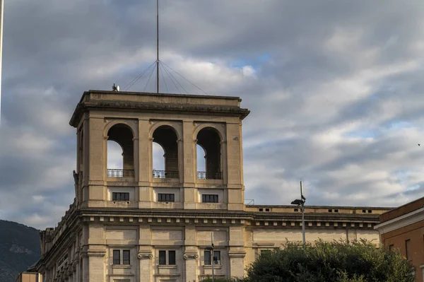 Ex prefetture di terni in piazza Tacito — Foto Stock