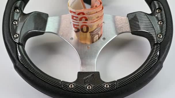 Roda de corrida com 50 notas de euro — Vídeo de Stock