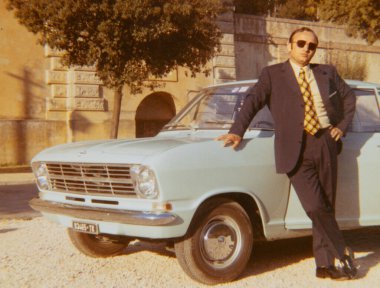 Terni, İtalya 12 Eylül 1970: 70 'lerde bir düğün sürücüsü portresi