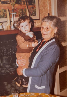 Terni, İtalya Haziran 05 1982: 80 'lerde aile portresi