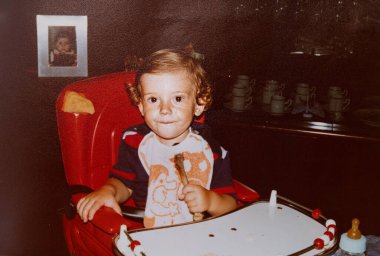 Terni, İtalya 15 Haziran 1982: 80 'lerde küçük bir çocuğun portresi