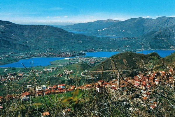 イタリアのカレンノ1970年5月18日 70年代の街のモンテ ローザのカレンノ風景 — ストック写真