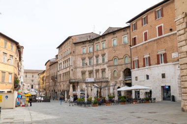 Perugia, İtalya 01 Mayıs 2021: Perugia 'nın merkezindeki repubblic kare