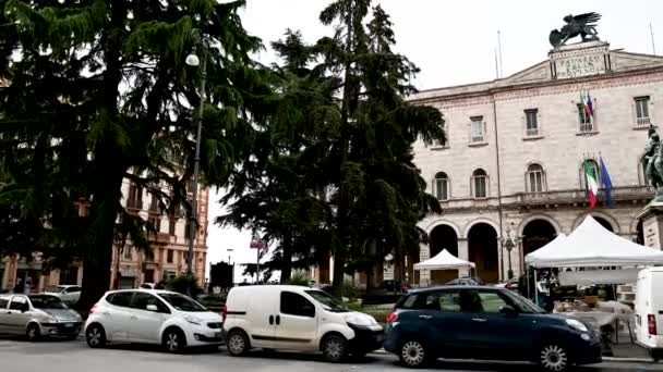 Square italy in the center of perugia — Stock Video