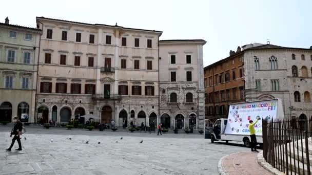 Vierkant IV november in het centrum van perugia — Stockvideo