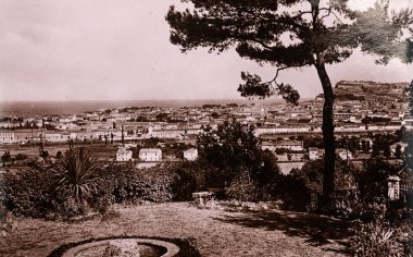 Pesaro, İtalya 24 Mart 1960: Altmışlı yıllarda Pesaro şehrinin manzarası