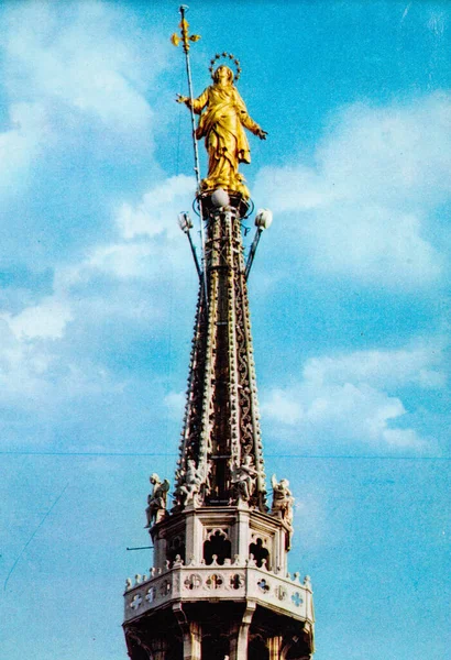 1980年4月17日 米兰80年代的Madonnina Del Duomo — 图库照片
