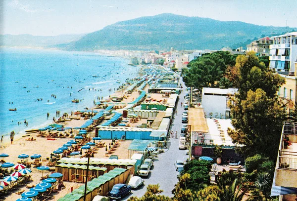 Liguria Italia Junio 1970 Alassio Riviera Dei Fiori Beach 70S —  Fotos de Stock