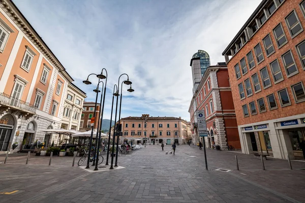 Terni Italia Mayo 2021 Terni Plaza Europa Donde Está Biblioteca — Foto de Stock