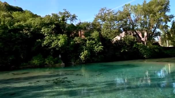 Las Masas Lago Narni Con Agua Azul Transparente — Vídeo de stock