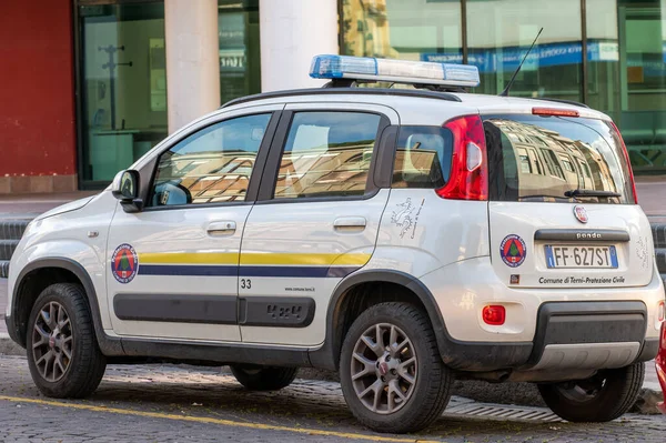 Terni Włochy Maj 2021 Miejski Samochód Ochrony Ludności Zaparkowany — Zdjęcie stockowe