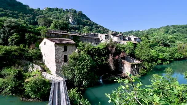 Stifone de Narni en los valles de Umbría y el río negro — Vídeos de Stock