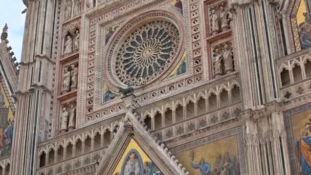 Szczegóły Okna Róży Katedry Orvieto Wysokiej Wielkości — Wideo stockowe