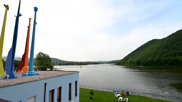 Lago piediluco y sus costas en umbria — Vídeo de stock