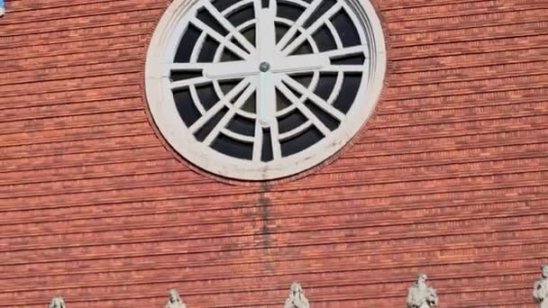 ピアーヴェ経由で聖心のテルニ教会 — ストック動画