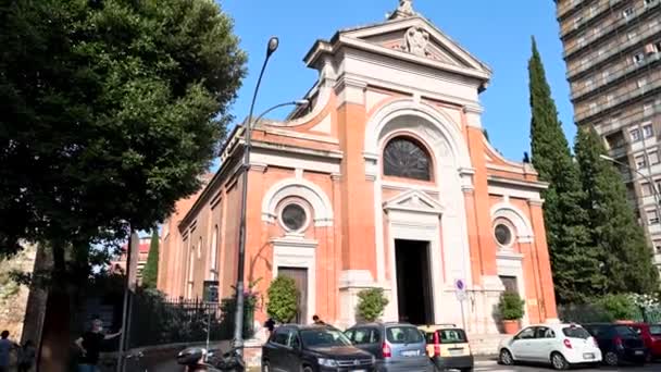 Terni Sant Antonio Kilisesi Oberdan üzerinden istasyona yakın. — Stok video