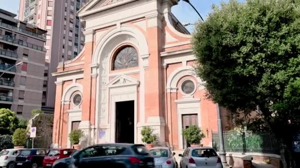 Terni Sant Antonio Kilisesi Oberdan üzerinden istasyona yakın. — Stok video