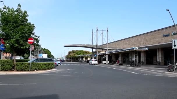 三菱巴士及铁路车站 — 图库视频影像