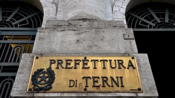 Prefettura di terni in viale della stazione del centro città — Video Stock