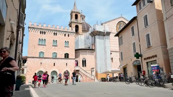 Igreja de San FEliciano no centro de foligno — Vídeo de Stock