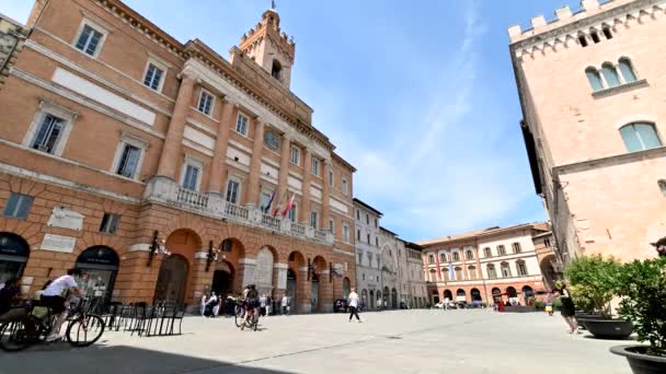 Foligno time lapse στην πλατεία της δημοκρατίας στο κέντρο της πόλης — Αρχείο Βίντεο