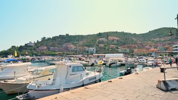 Porto santo stefano view of the port — стоковое видео