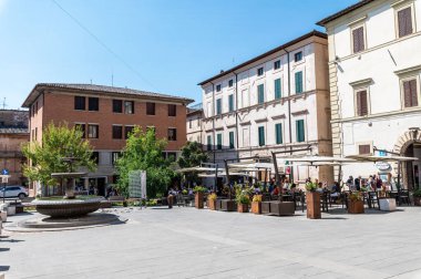 İmla, İtalya 21 Ağustos 2020: Şehir merkezinde Cumhuriyet meydanı