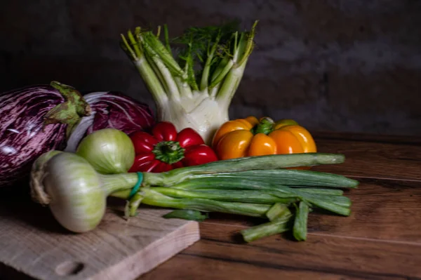 Composition Vegetables Cutting Board Wooden Surface — Stock Photo, Image