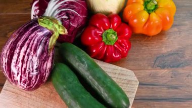 çeşitli renkli sebzelerin bileşimi