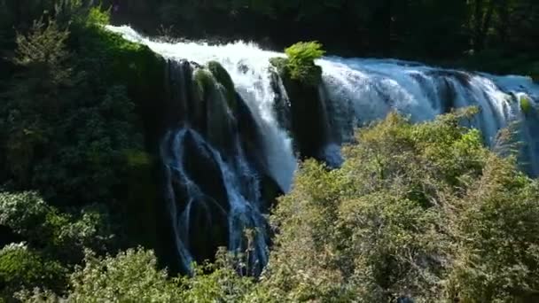 Marmorkaskade im Sommer in Umbrien — Stockvideo