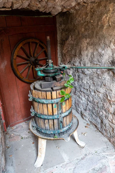 Prasa Starożytna Kruszenia Winogron Produkcji Wina — Zdjęcie stockowe