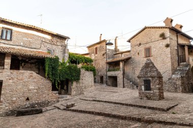 Binaları ve ara sokaklar arasındaki kırsal sokakları macerino 'nun köyü.