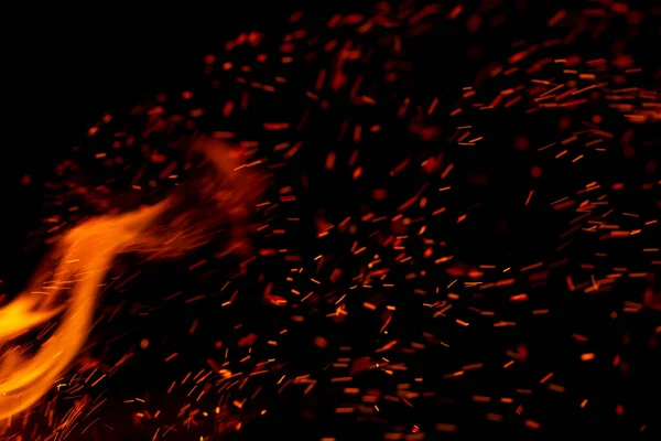 Flamme Feu Avec Étincelles Sur Fond Noir — Photo