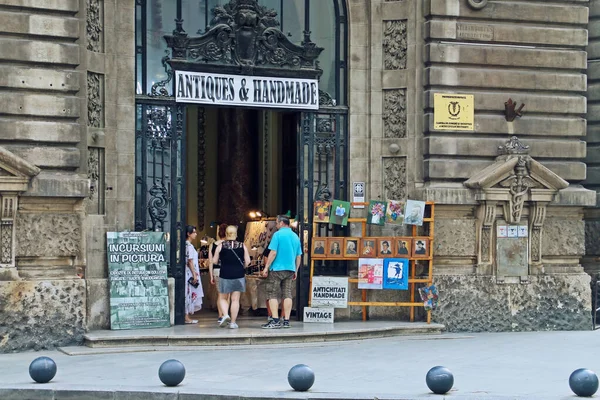 Bucarest Rumania 2018 Exposición Venta Antigüedades Artesanías Cámara Comercio Industria — Foto de Stock