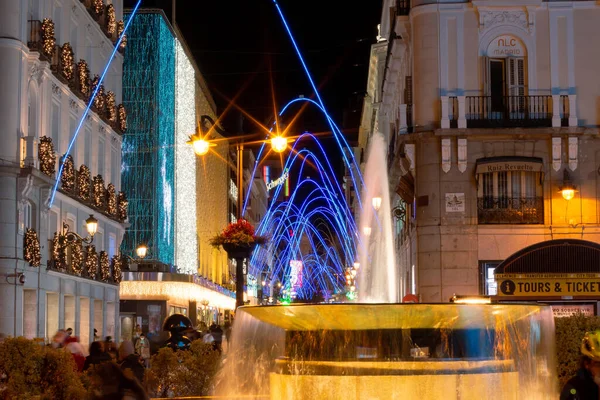 Madrid Espanha 2020 Rua Dos Preciados Com Iluminação Natal Noite — Fotografia de Stock